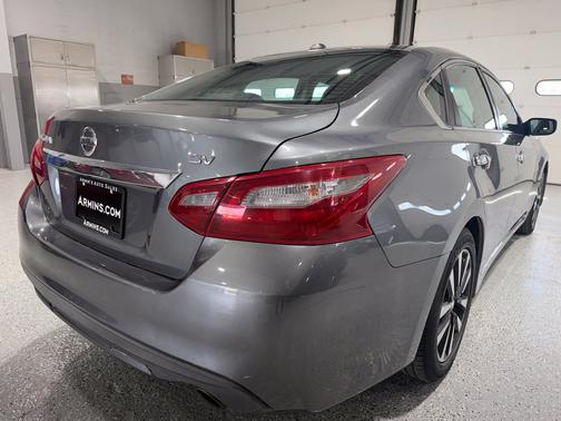 Gun Metallic 2018 Nissan Altima 2.5 SV