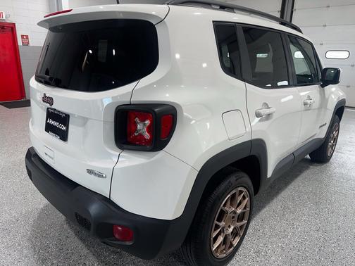 Alpine White Clearcoat 2020 Jeep Renegade Latitude