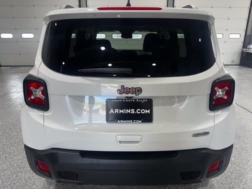 Alpine White Clearcoat 2020 Jeep Renegade Latitude