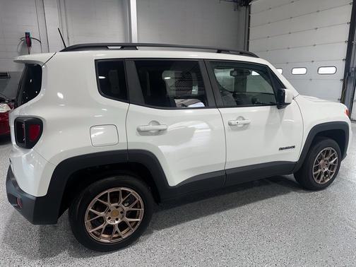 Alpine White Clearcoat 2020 Jeep Renegade Latitude