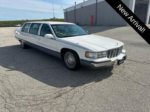 1996 Cadillac Fleetwood Standard