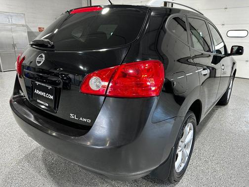 Super Black Metallic 2010 Nissan Rogue SL