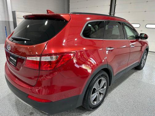 2016 Hyundai SANTA FE SE