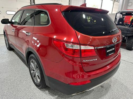 2016 Hyundai SANTA FE SE