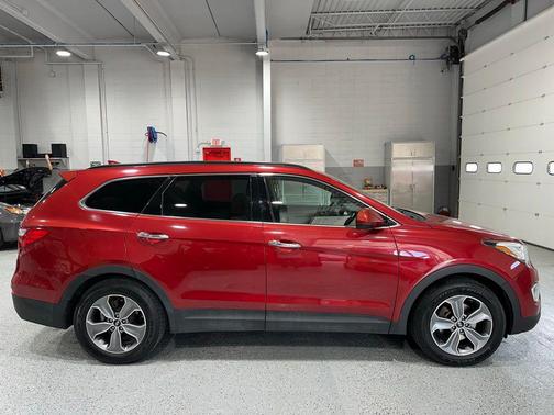 2016 Hyundai SANTA FE SE