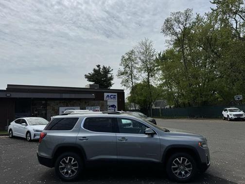 2023 GMC Acadia AWD SLT
