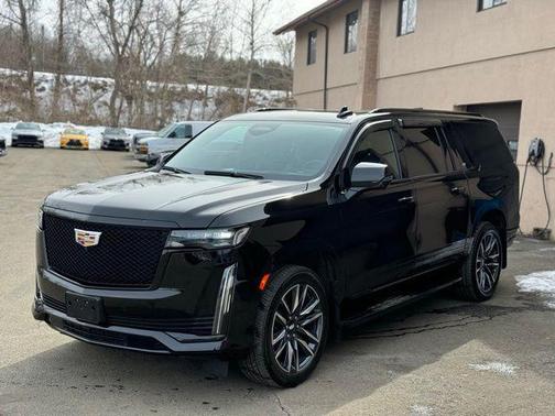 2022 Cadillac Escalade ESV Sport