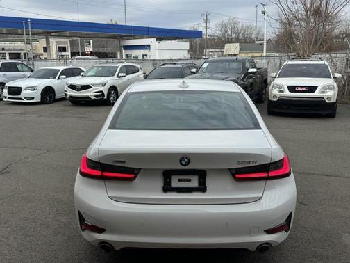 2022 BMW 330 xDrive