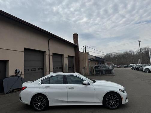 2022 BMW 330 xDrive