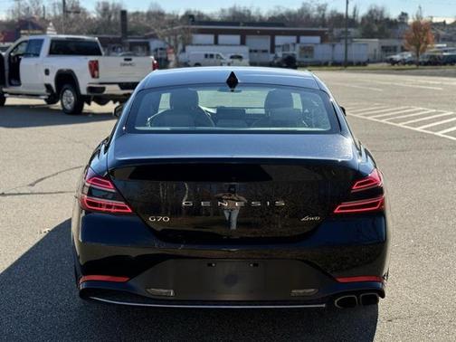 2023 Genesis G70 2.0T AWD
