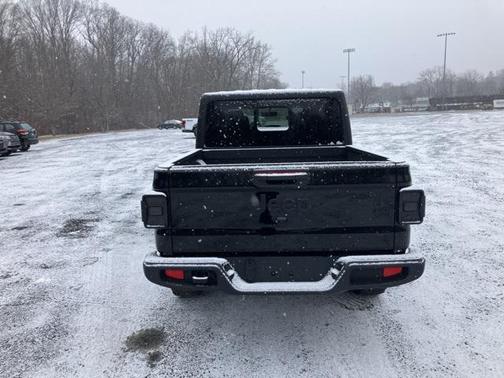2022 Jeep Gladiator Willys 4x4