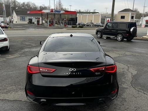 2017 INFINITI Q60 3.0T Premium