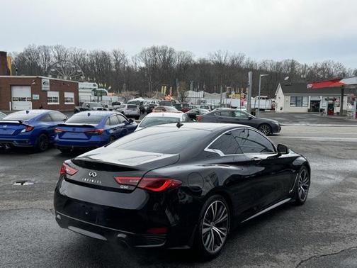 2017 INFINITI Q60 3.0T Premium