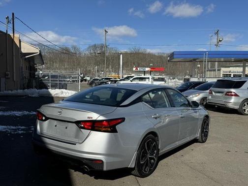2023 Nissan Altima SR FWD
