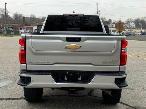 2023 Chevrolet Silverado 2500 High Country