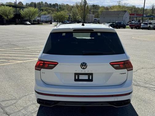 2022 Volkswagen Tiguan 2.0T SE R-Line Black 4MOTION