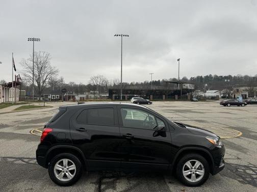 2022 Chevrolet Trax LS