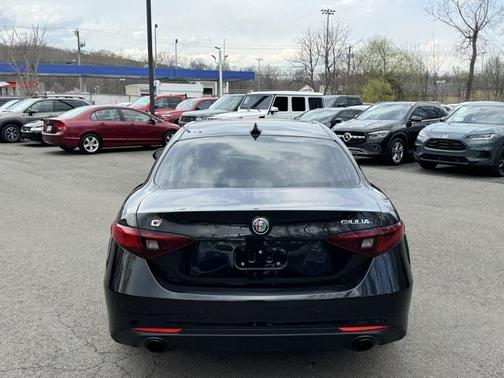 2022 Alfa Romeo Giulia Ti
