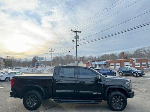 2024 GMC Sierra 1500 AT4X