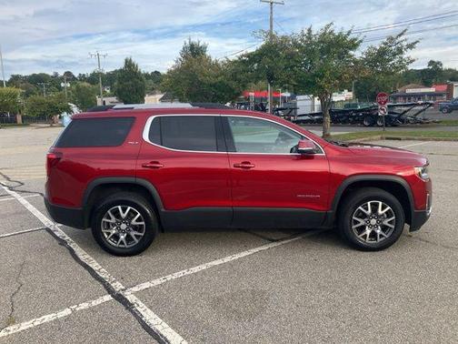 2023 GMC Acadia FWD SLT