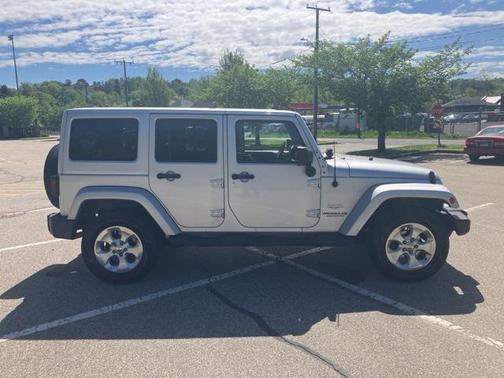 2012 Jeep Wrangler Unlimited Sahara