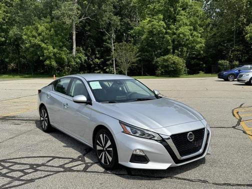 2021 Nissan Altima 2.5 SV