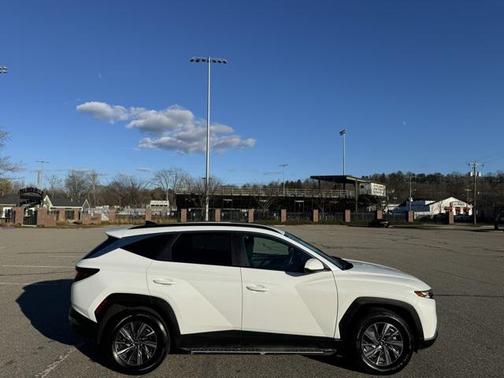 2024 Hyundai TUCSON Hybrid Blue