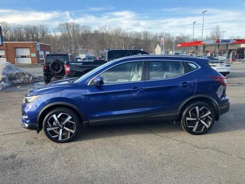 2021 Nissan Rogue Sport SL