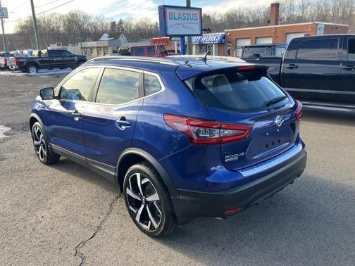 2021 Nissan Rogue Sport SL