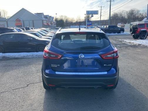 2021 Nissan Rogue Sport SL