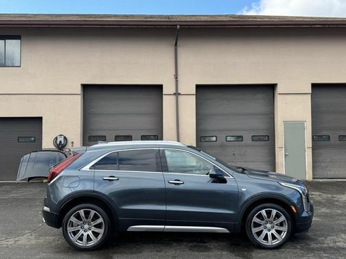 2019 Cadillac XT4 Premium Luxury