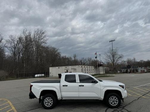 2024 Toyota Tacoma SR