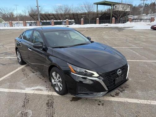 2023 Nissan Altima S FWD