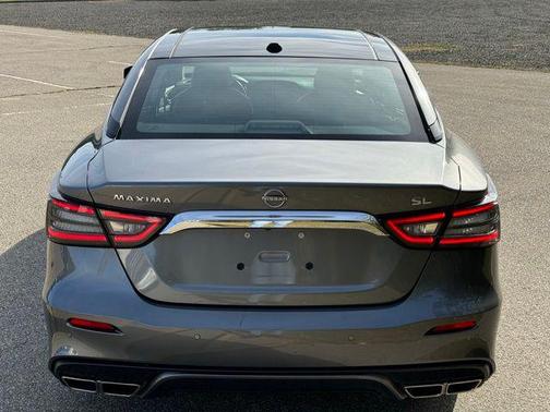 2023 Nissan Maxima SL