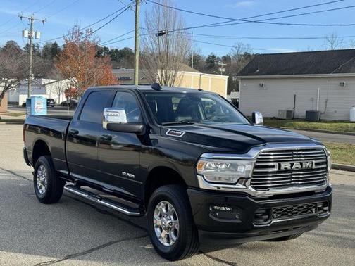 2024 RAM 2500 Laramie Crew Cab 4x4 6'4' Box