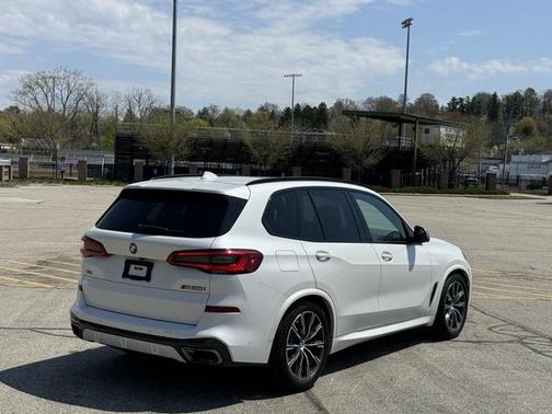 2020 BMW X5 M50i