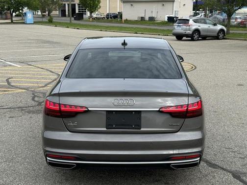 2022 Audi A4 40 Premium