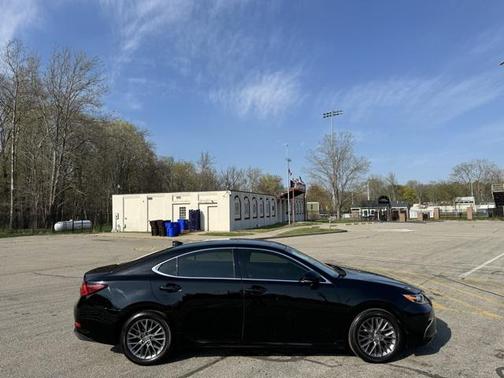 2018 Lexus ES 350 Base
