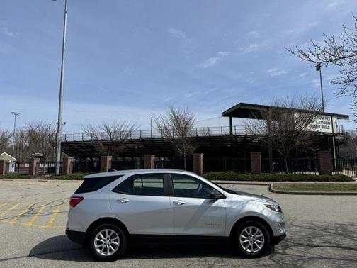2021 Chevrolet Equinox LS