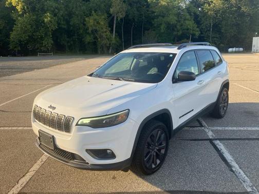 2021 Jeep Cherokee Latitude Lux