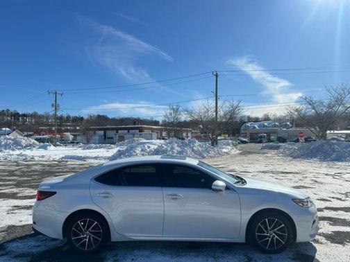 2017 Lexus ES 350 Base