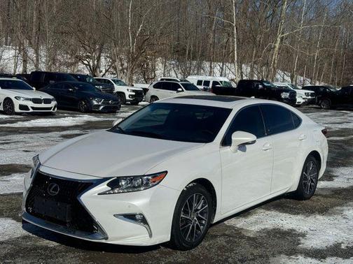 2017 Lexus ES 350 Base