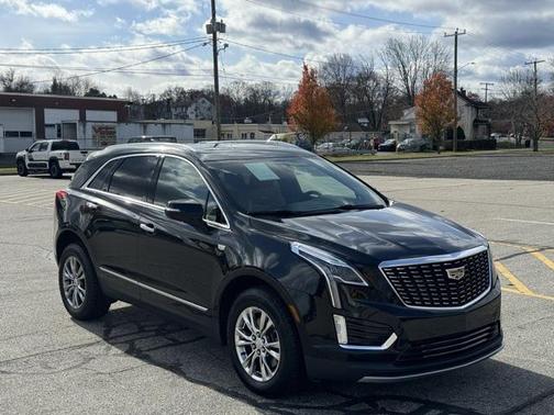 2022 Cadillac XT5 Premium Luxury
