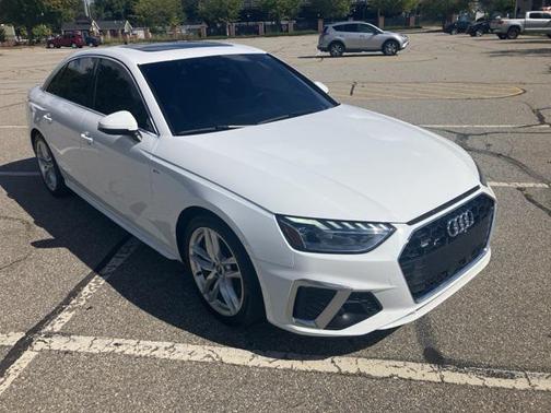 2023 Audi A4 45 S line Premium Plus