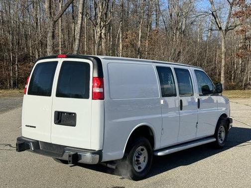2024 Chevrolet Express 2500 RWD 2500 Regular Wheelbase WT