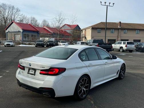 2022 BMW 530 i xDrive
