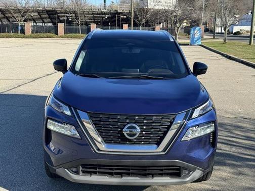 2022 Nissan Rogue SL