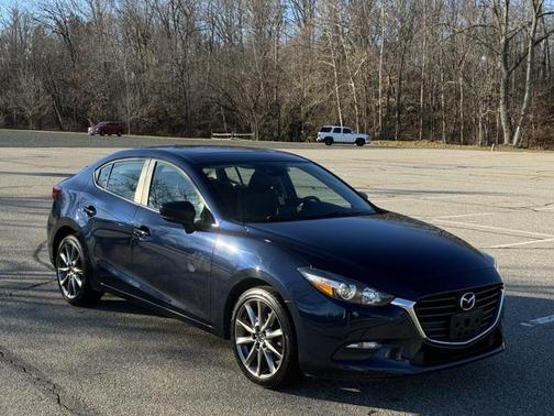 2018 Mazda Mazda3 Touring