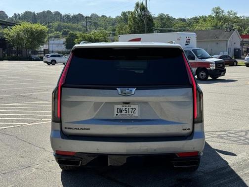 2023 Cadillac Escalade Sport