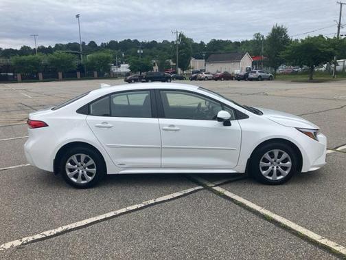 2024 Toyota Corolla Hybrid LE